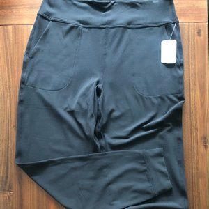 NWT Roots Journey Knit Jogger, Black, L